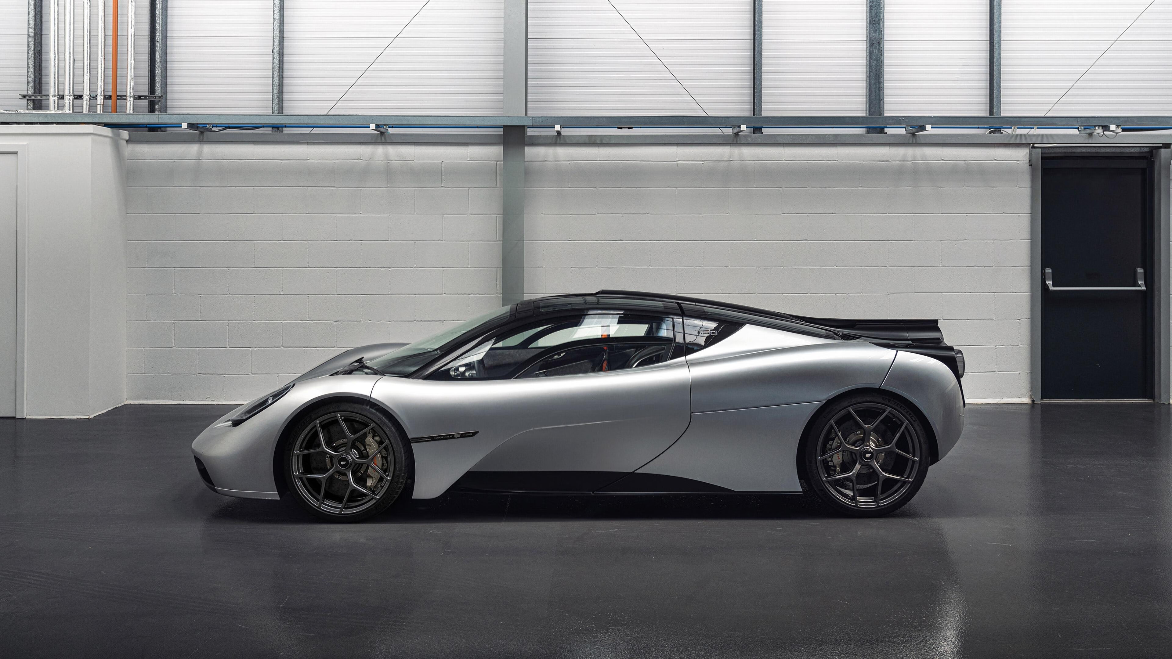 开云首页登录-《太阳季后赛首轮出局，球队面临阵容调整》，太阳季后赛赛程