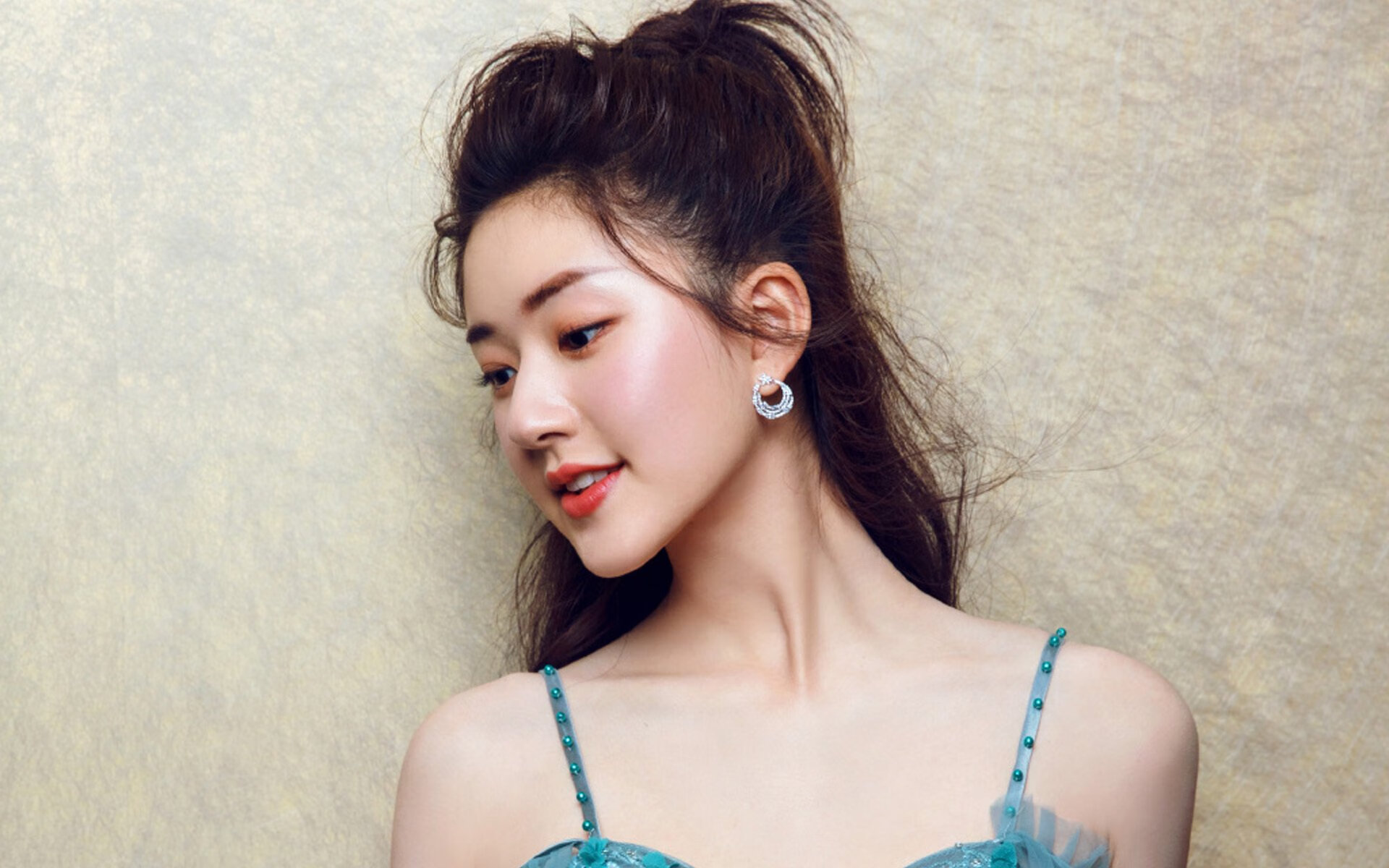 Kaiyun官方登录入口-五大联赛控球型中场在比赛关键轮中的影响力分析，中场控球视频